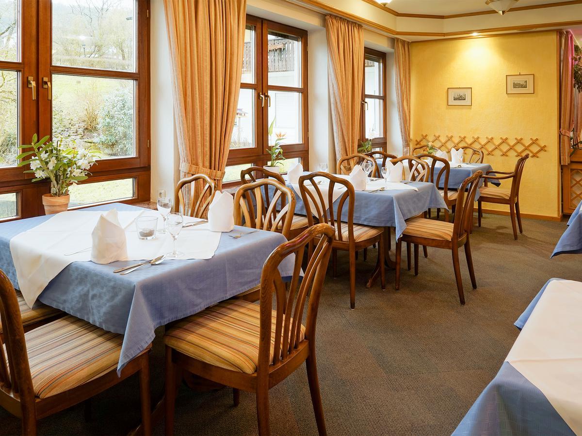 Hotel Gasthof Zum Biber Motten Exterior foto